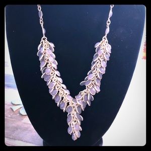 💸REDUCED💸 Gray & silver statement necklace.